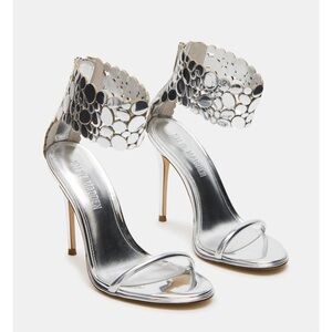 Steve Madden Groovi Metallic Silver Heels